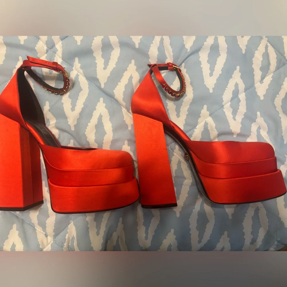 Versace Medusa Aevitas Platform Heels - Red